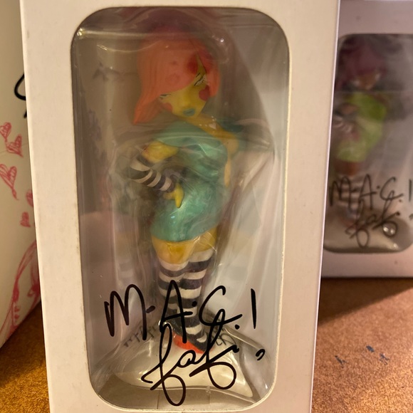 Full set of all three MAC fafi dolls - Picture 2 of 7